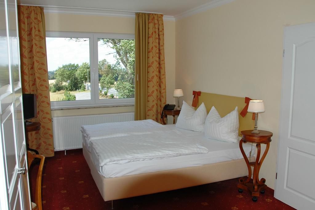 Hotel Landsitz Kapellenhöhe, Garni 3*